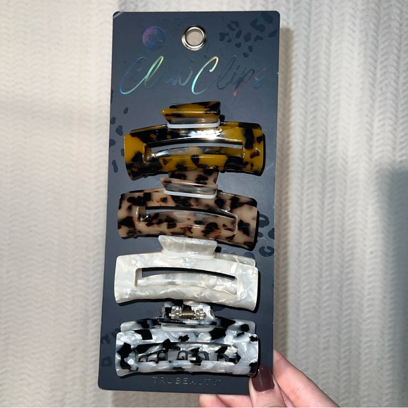 tru beauty / hair claw clips cheetah print 4 pack - Picture 3 of 7